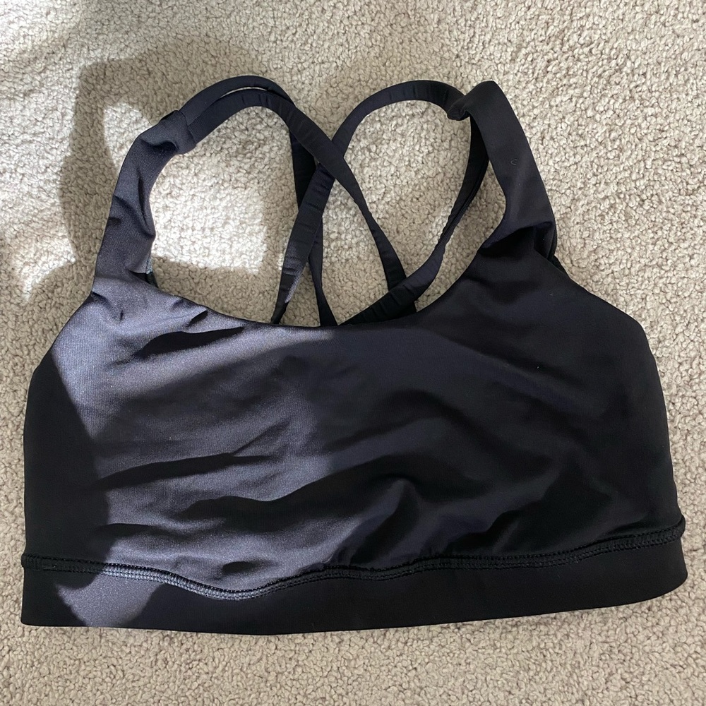 Lululemon black energy sports bra size 6